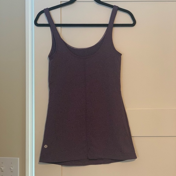 Purple scoop neck Lululemon tank top - Picture 3 of 4